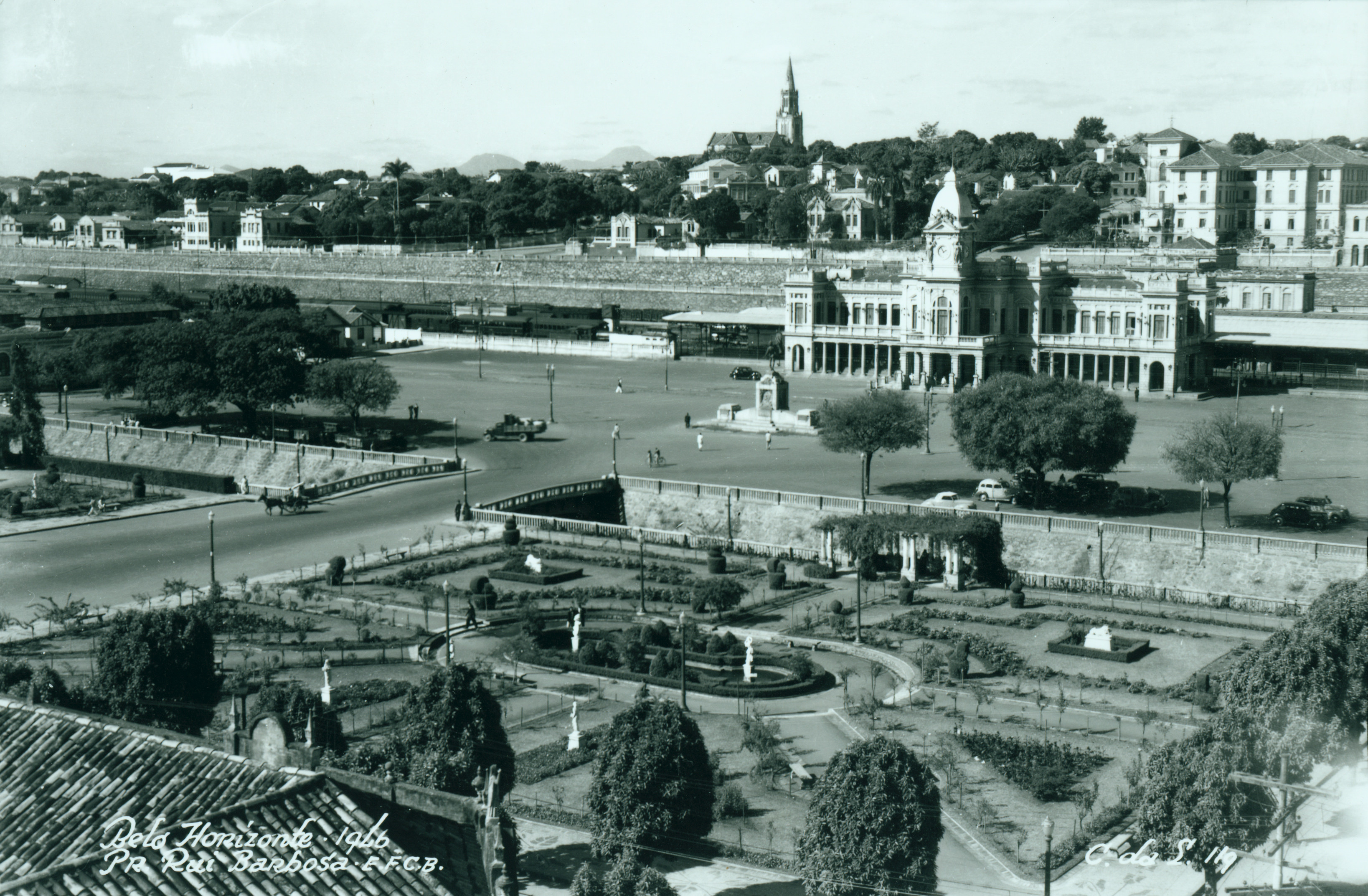 Praça Rui Barbosa e Praça da Estação