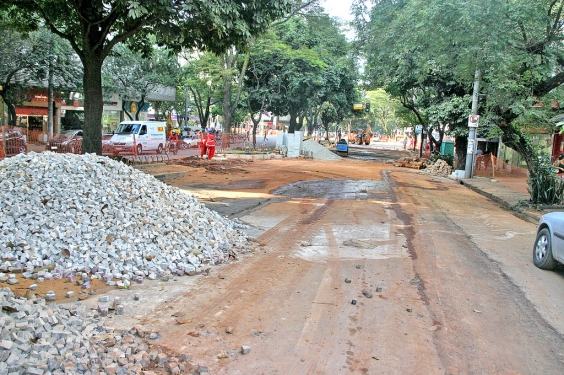obras em rua de BH