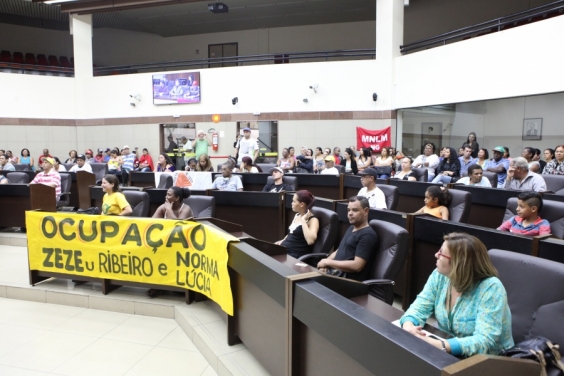 Antigo prédio do INSS, ocupado por 150 famílias, pode ser destinado à moradia popular. Foto: Barbara Crepaldi/CMBH