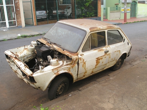 A busca de soluções para o abandono de veículos nas vias foi tema de audiência (Foto: Ilma Guideroli)