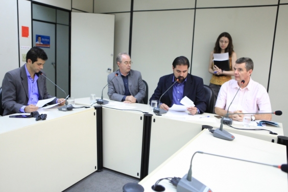 Na reunião, também foi aprovada desafetação de área no Barreiro - Foto: Mila Milowski