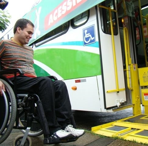 deficientes terão direitos independente de sua renda