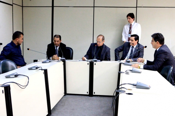 Vereadores elegem presidente e vice da Comissão