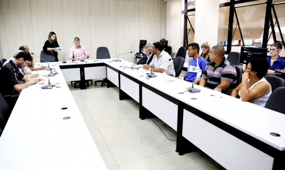Audiência da Comissão de Desporto debate manutenção de campos de várzea no Bairro Milionários, em 30 de novembro