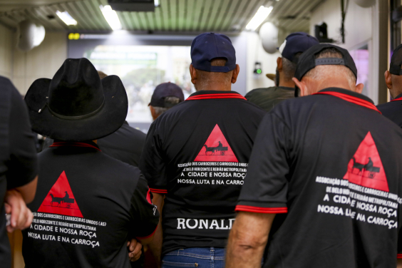público presente em audiência pública da câmara de bh