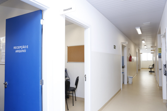 Corredor de uma unidade de saúde
