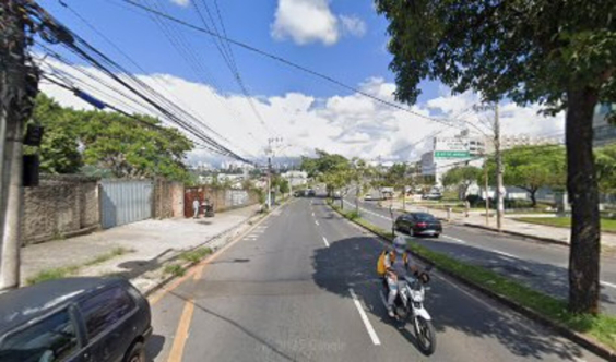 trecho de via pública