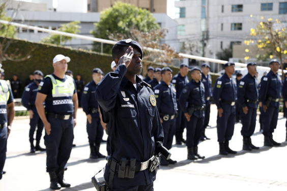 Guardas civis em formação