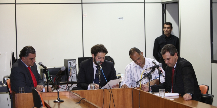 Comissão de Legislação e Justiça aprovou oito projetos de lei. Quatro já em fase de redação final