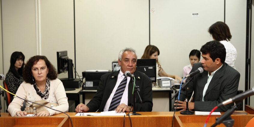 reunião da comissão de saúde
