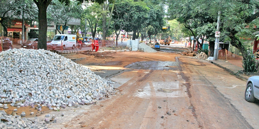 obras em rua de BH