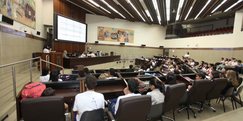 Projeto Parlamento Jovem visa aproximação da sociedade com o legislativo