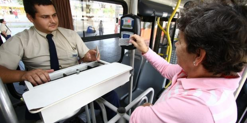 Projeto de Lei regula atuação de agentes de bordo no transporte público