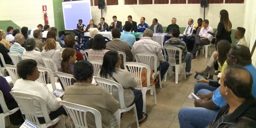 Em audiência, moradores questionaram ausência de espaços de lazer no Barreiro. Área de 12mil m² será centro esportivo.