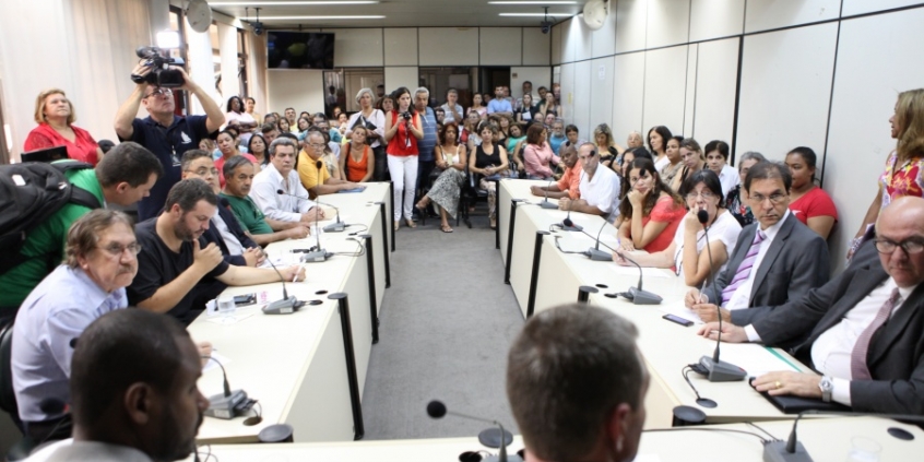 Audiência da Comissão de Administração Pública - Foto: Mila Milowiski
