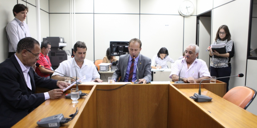 Comissão de Saúde e Saneamento - Foto: Mila Milowiski