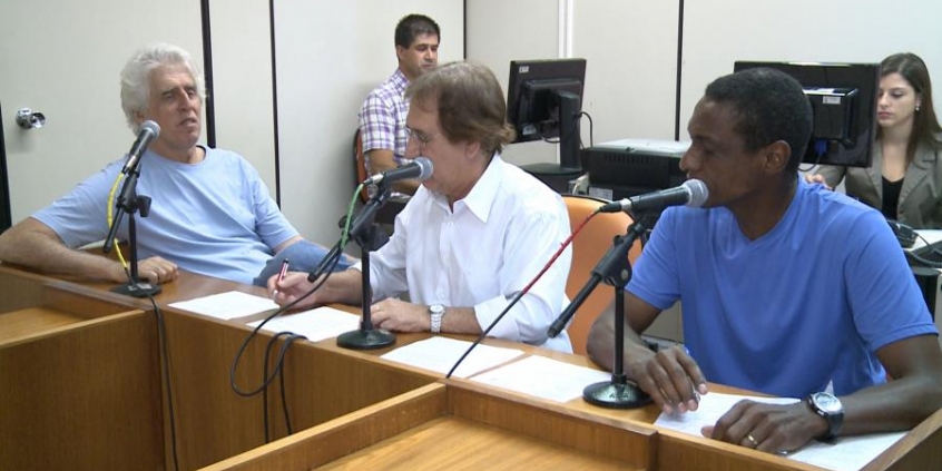Vereadores Arnaldo Godoy, Ronaldo Gontijo (presidente) e Pelé do Vôlei participam da 14ª reunião ordinária da Comissão