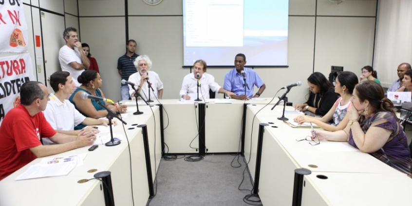 Reivindicações trabalhistas de auxiliares de biblioteca foram tema de audiência