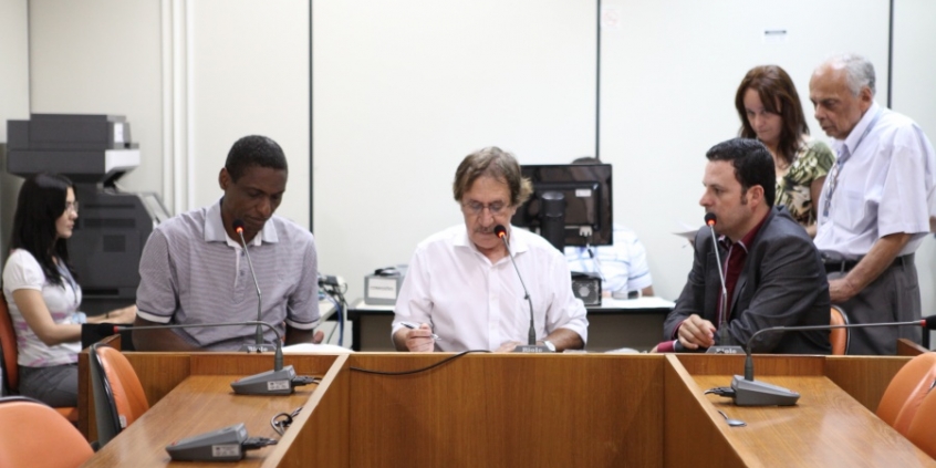 Pelé do Vôlei, Ronaldo Gontijo (presidente) e Professor Wendel aprovaram parecer favorável à proposta do Bispo Fernando Luiz