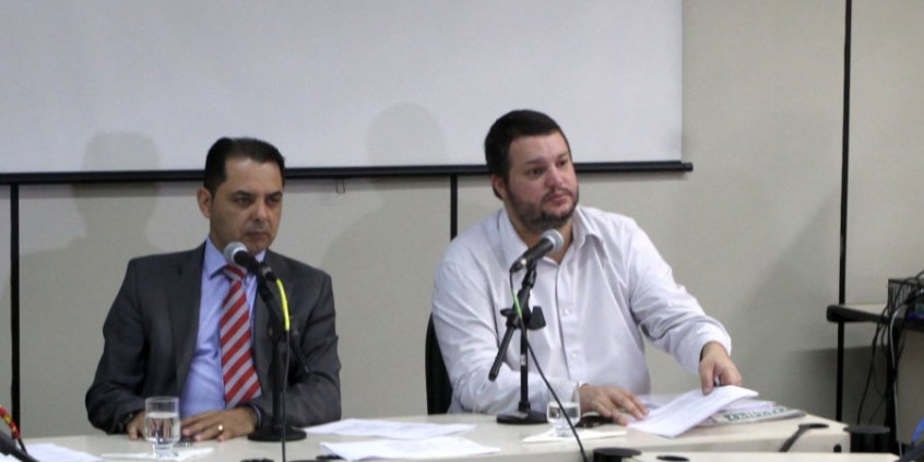 Vereadores Elvis Côrtes e Pedro Patrus na reunião da Comissão de Direitos Humanos e Defesa do Consumidor