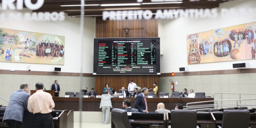 Vereadores criticaram violência policial contra foliões no carnaval - Foto: Divulgação CMBH