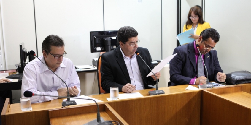 Ligação à rede de esgoto para obter Habite-se em pauta