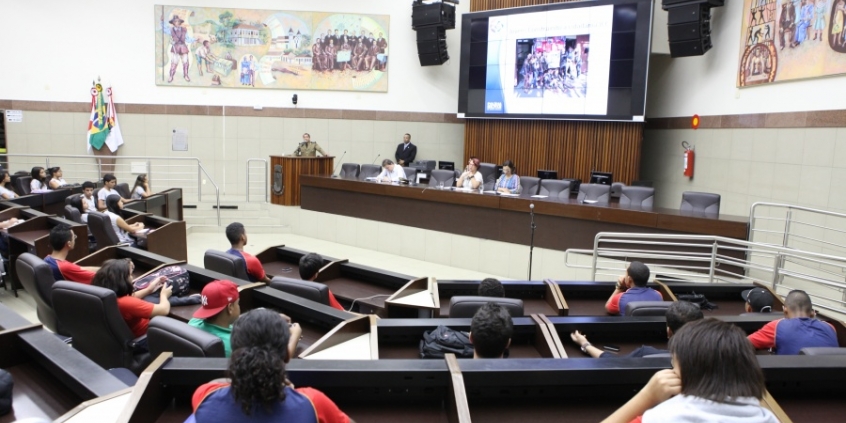 Projeto realiza mesa de debates sobre Segurança Pública - Foto: Mila Milowski