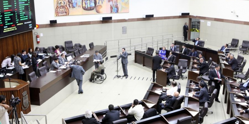 Vereadores aprovaram 9 projetos de lei na 44ª reunião ordinária do plenário, entre eles o PL 239/13, do Executivo