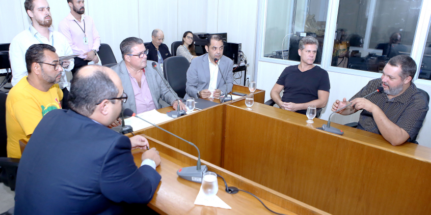 Reunião extraordinária da Comissão Especial de Estudos para a revisão do Código de Posturas, em 17 de abril de 2019
