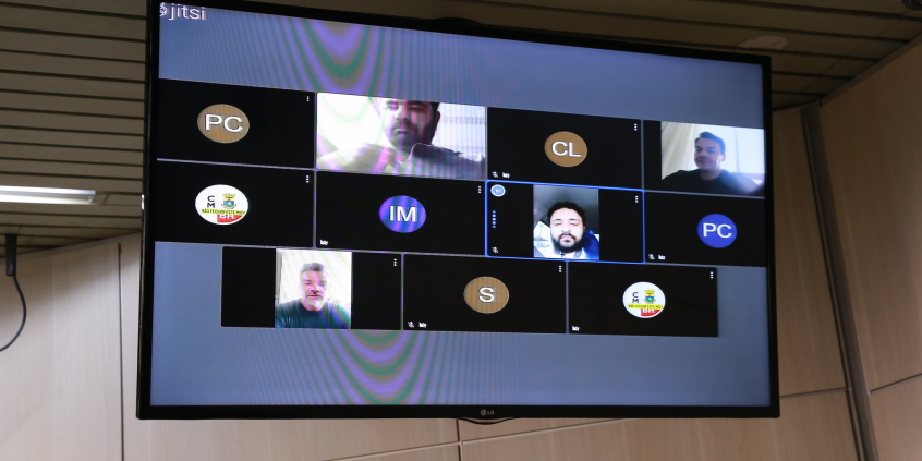Vereadores Juliano Lopes, Jorge Santos, Irlan Melo, José Ferreira e Bruno Miranda, e vereadora Flávia Borja, em reunião da CPI da Covid-19, nesta terça-feira (14/9)