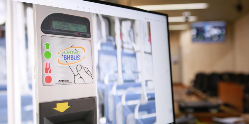 Imagem na tela de um computador do leitor digital do cartão BHBus 