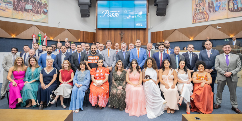 Posse dos vereadores eleitos para a Legislatura 2025/2028, no Plenário Amintas de Barros