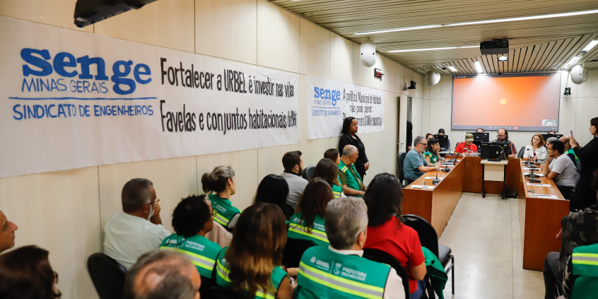 Trabalhadores da Urbel durante audiência pública