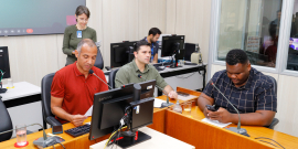 Vereadores no Plenário Camil Caram