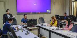 Vereador Osvaldo Lopes (REPUBLICANOS), Vereador Wanderley Porto (PRD), Vereadora Luiza Dulci (PT), Vereadora Janaina Cardoso (UNIÃO)  no Plenário Helvécio Arantes