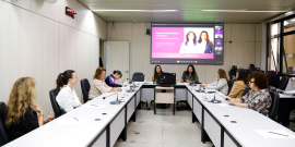Vereadoras e convidadas em plenário