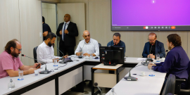 Vereadores no Plenário Helvécio Arantes