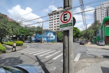 Estacionamento comercial em pátios de igrejas tombadas e em shoppings também está em pauta - Foto: Portal PBH