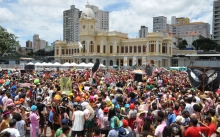 Festa na Praça da Estação, em BH