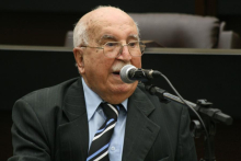 Vereador Elias Murad em Plenário da Câmara Municipal 