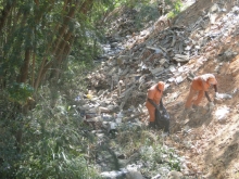 Falta de espaços para destinação adequada leva ao descarte irregular, prejudicando o meio ambiente (Foto: Portal PBH)