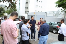 Vereador Irlan Melo e representantes da Sudecap, BHTrans e Administração Regional Oeste, em visita técnica à Rua Pintor Vicente Abreu