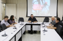 Convidados discutem corte e poda de árvores e PBH não manda representantes 